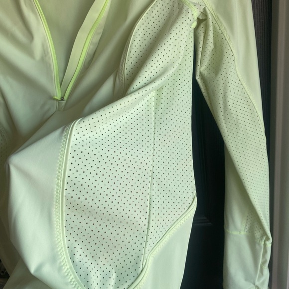 Athleta Pacifica II Hybrid Half Zip, Alluring Yellow-Size S - Picture 5 of 7